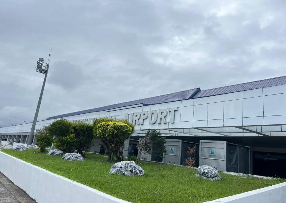 菲律賓機場小黑屋最久關多久(被關機場小黑屋的原因)